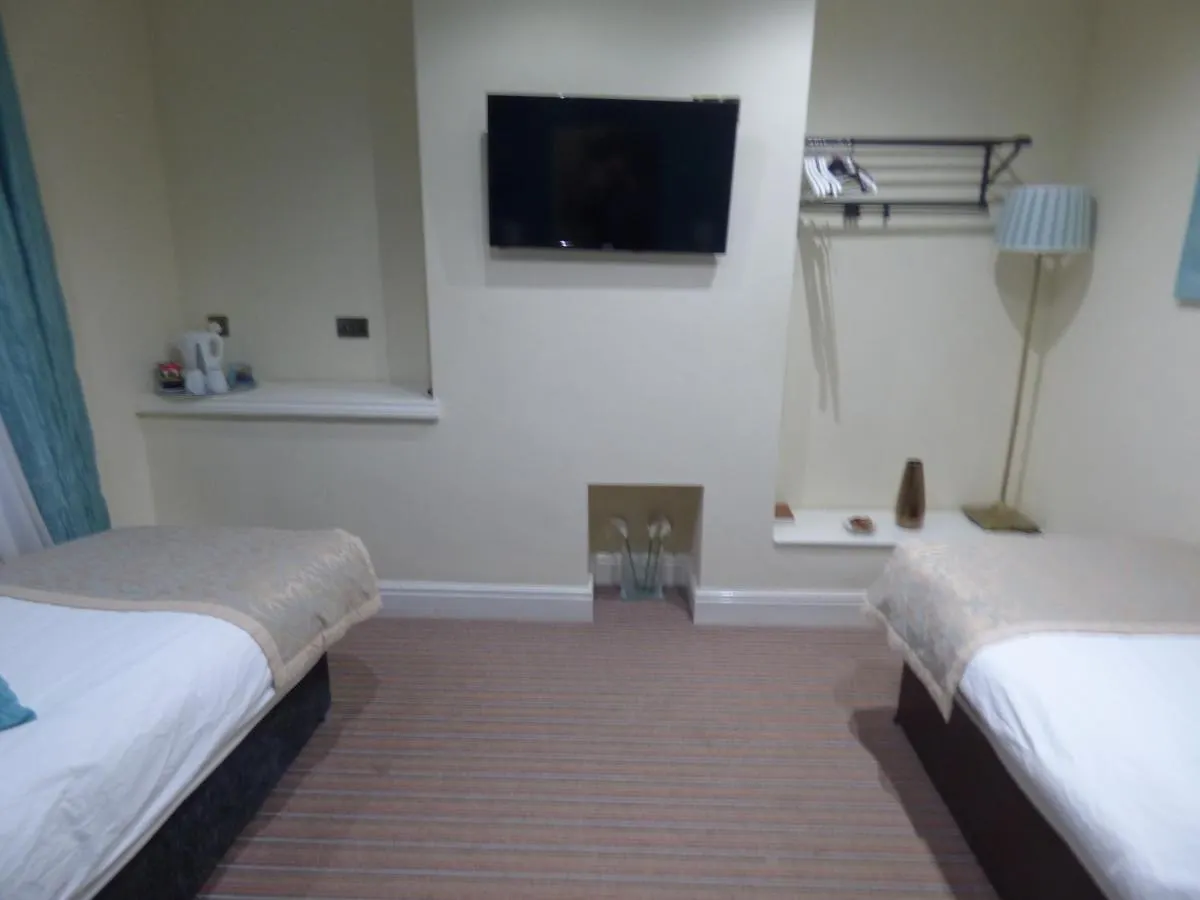 Мини-отель Wheldale Hotel Castleford