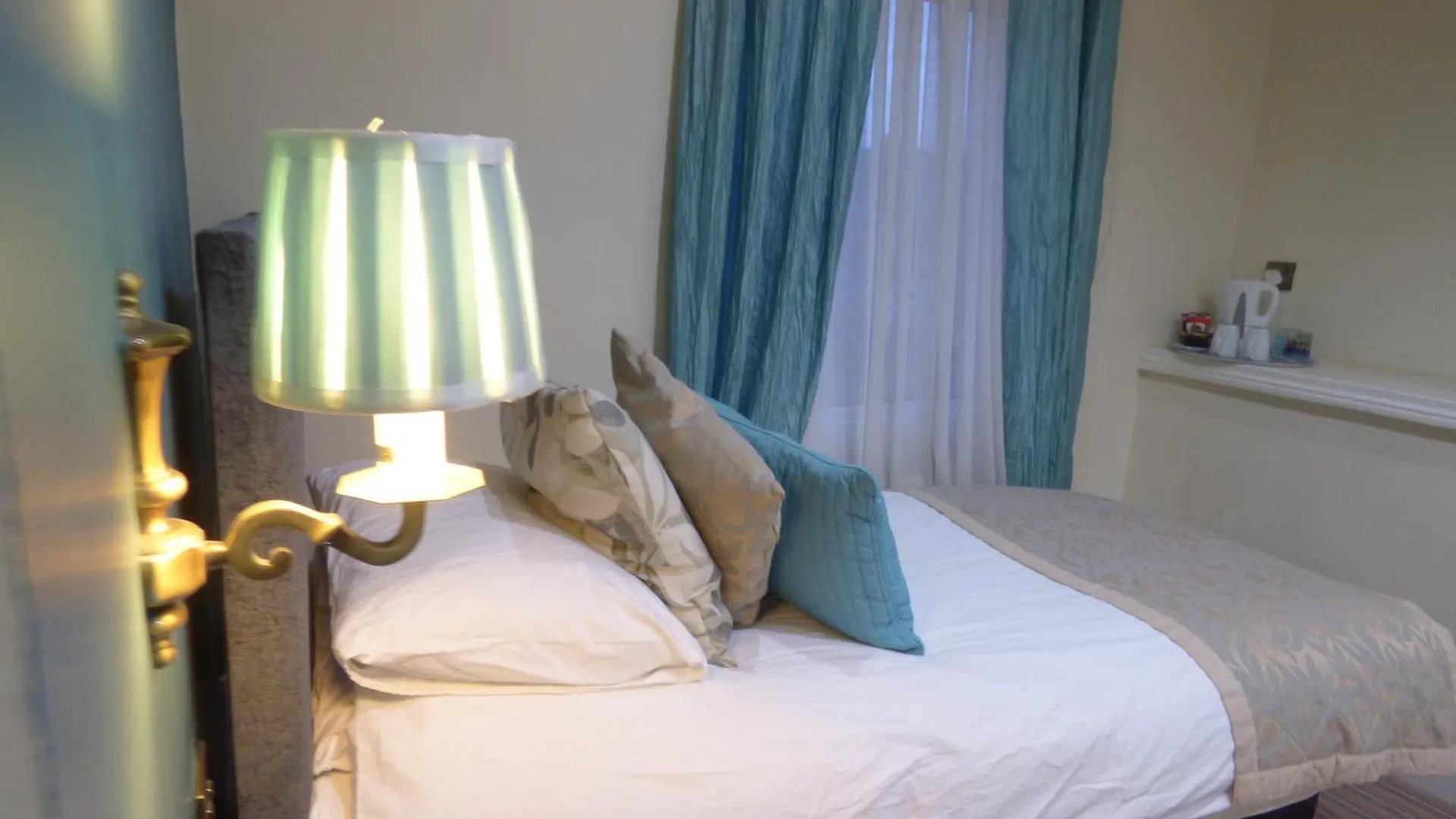 Wheldale Hotel Castleford Великобритания