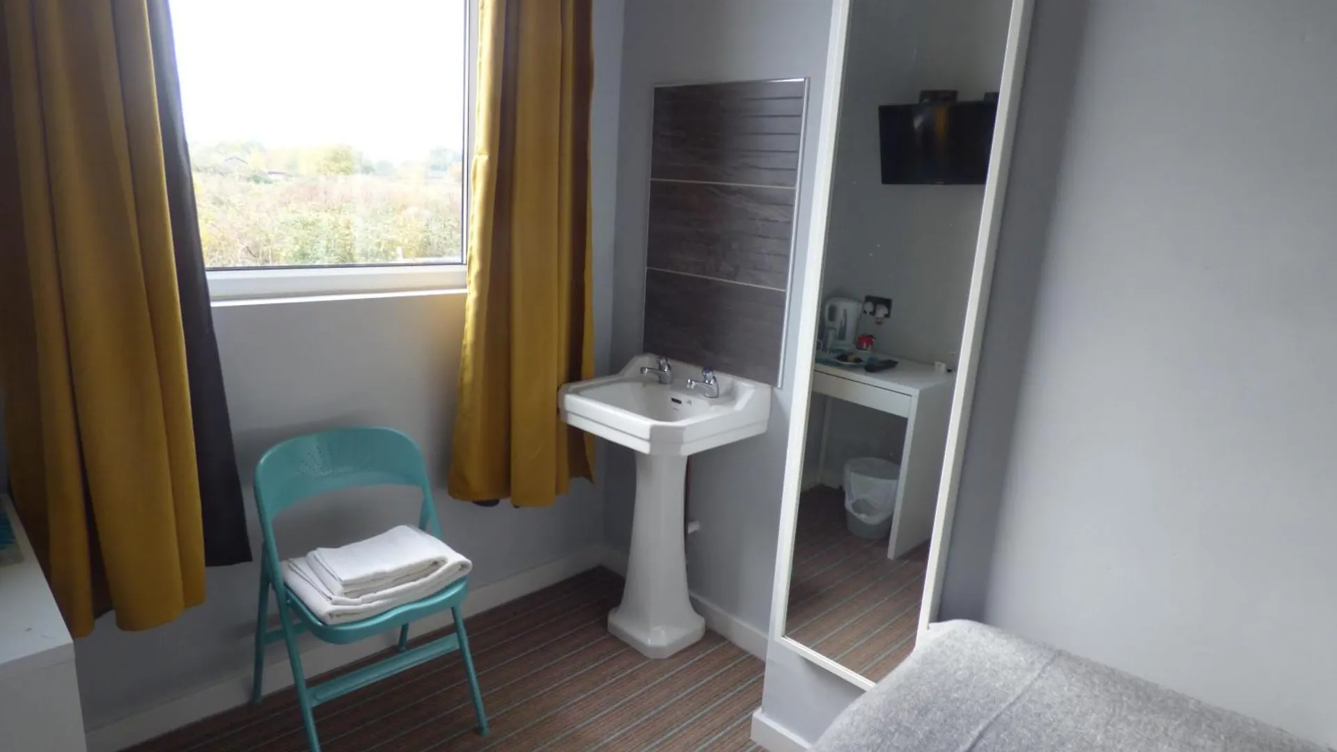 Мини-отель Wheldale Hotel Castleford